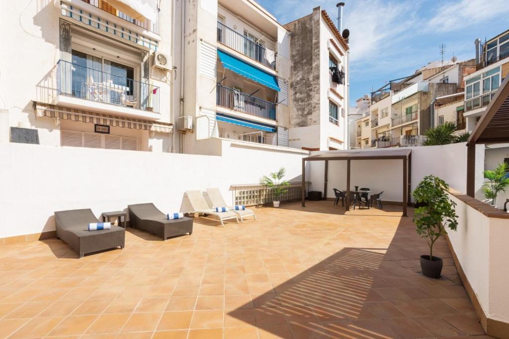 Lucas House Apartments By Sitges Group Екстериор снимка
